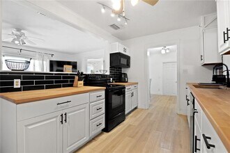 220 62nd St N in St. Petersburg, FL - Building Photo - Building Photo