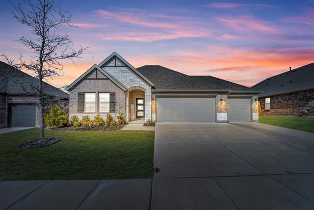 526 Royal Pine Dr in Rockwall, TX - Building Photo