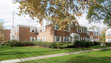 Brownstone and Main Union Apartments in Little Falls, NJ - Building Photo - Building Photo