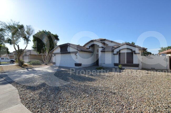 property at 2272 E Rawhide St