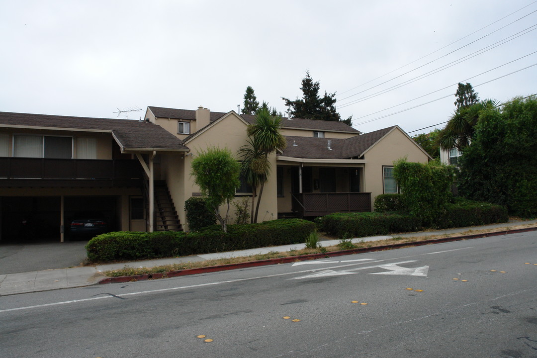 1515 Broadway in Burlingame, CA - Building Photo