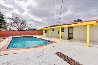 3008 Lawndale St in Las Vegas, NV - Building Photo - Building Photo
