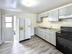 4311 N Chestnut St in Colorado Springs, CO - Building Photo - Building Photo