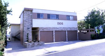 1906 Vanderbilt Ln Apartments