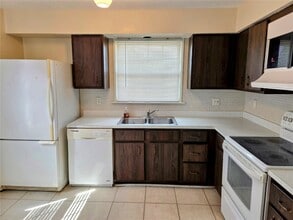 13415 Land O Woods Dr in St. Louis, MO - Building Photo - Building Photo