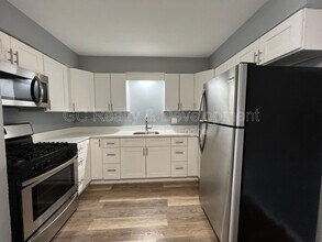 316 N Warwick Ave in Westmont, IL - Foto de edificio - Building Photo