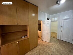448 W 49th St in New York, NY - Building Photo - Building Photo
