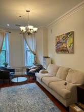 34 Greenwich Park, Unit 2 in Boston, MA - Building Photo - Building Photo