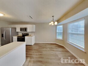 1116 S Hampton Cl in Nashville, TN - Foto de edificio - Building Photo