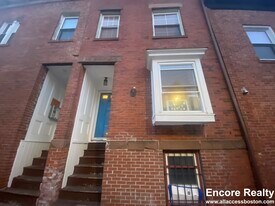 8 Sewall St in Boston, MA - Building Photo