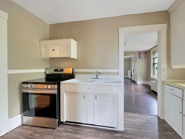 3103 Dupont Ave S in Minneapolis, MN - Building Photo - Building Photo