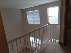 9174 Walker Park Dr in Columbus, OH - Building Photo - Building Photo