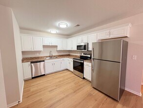 118-122 SW Rock Garden St in Blue Springs, MO - Building Photo - Building Photo