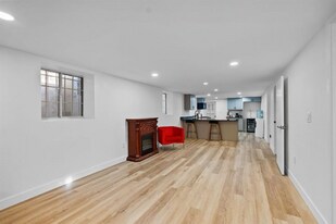308 6th St in West Sacramento, CA - Building Photo