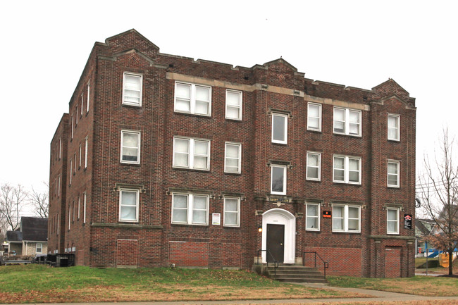 Directions Apartments in Louisville, KY - Building Photo - Building Photo