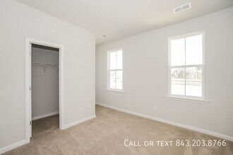 1004 Yucca St in Summerville, SC - Building Photo - Building Photo