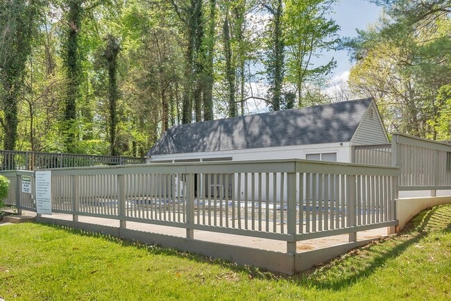 1243 Cedars Ct in Charlottesville, VA - Building Photo - Building Photo