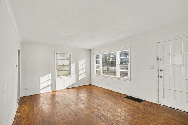 property at 7412 Bellefontaine Ave