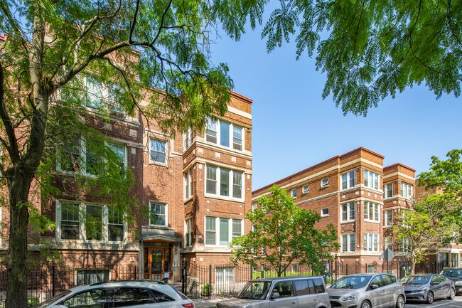 5534 N Winthrop Ave in Chicago, IL - Foto de edificio - Building Photo