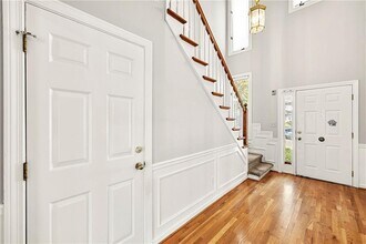 302 S River Farm Dr in Alpharetta, GA - Building Photo - Building Photo