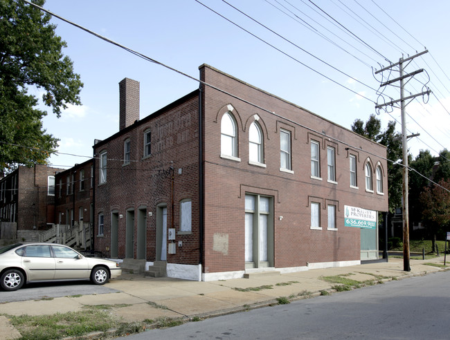 3861-3869 McRee Blvd in St. Louis, MO - Building Photo - Building Photo