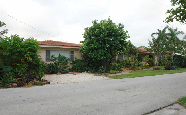 1144 NE 16th Ter in Fort Lauderdale, FL - Building Photo - Building Photo