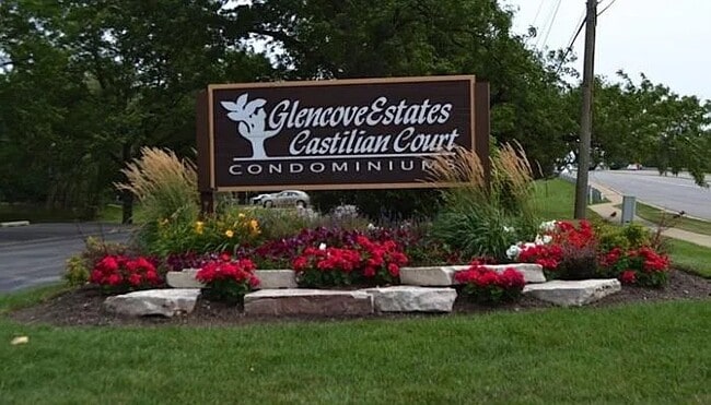 1018 Castilian Ct in Glenview, IL - Building Photo - Building Photo