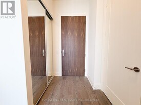 27 Korda Gate in Vaughan, ON - Building Photo