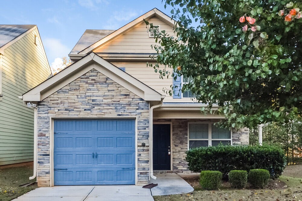 1053 Wedgewood Ct NE in Conyers, GA - Foto de edificio