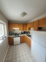 61 Selkirk Rd, Unit 6 in Boston, MA - Building Photo