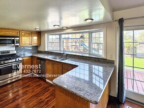 1571 Sun Ln in San Jose, CA - Building Photo - Building Photo