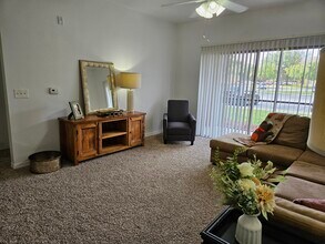 The Landings at Long Lake in Lakeland, FL - Foto de edificio - Building Photo