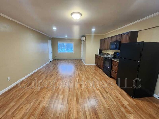 property at 2854 W Sylvania Ave