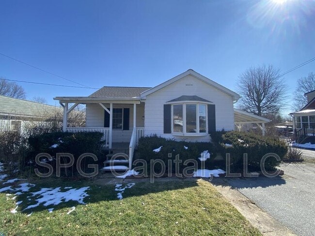 property at 2531 Oakland Rd