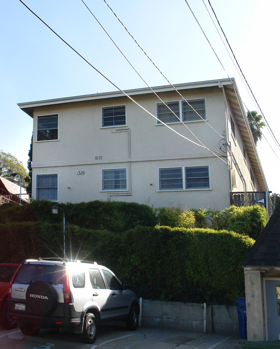 1326 Edgecliffe Dr in Los Angeles, CA - Building Photo