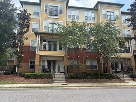 1185 SW 9th Rd in Gainesville, FL - Building Photo