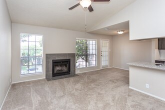 Chappell Hill Apartments in Temple, TX - Building Photo - Interior Photo
