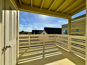 817 Foothill Blvd, Unit 817 foothill Blvd Oakland CA 9466 in Oakland, CA - Building Photo - Building Photo