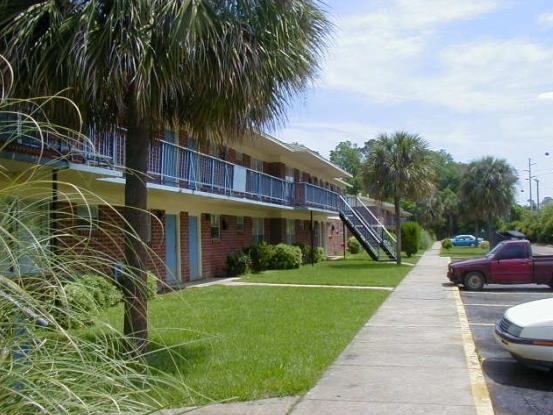 Three Rivers Apartments in Marianna, FL - Foto de edificio