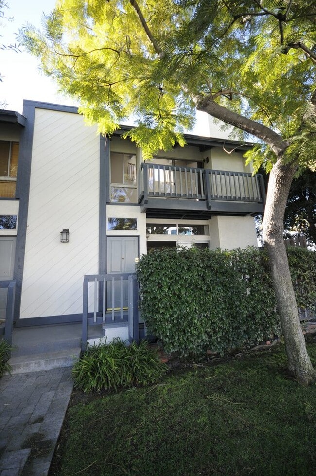 1218 9th St in Santa Monica, CA - Building Photo - Building Photo