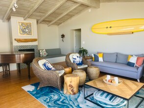 1248 Marthas Vineyard Ct in Ventura, CA - Building Photo - Building Photo