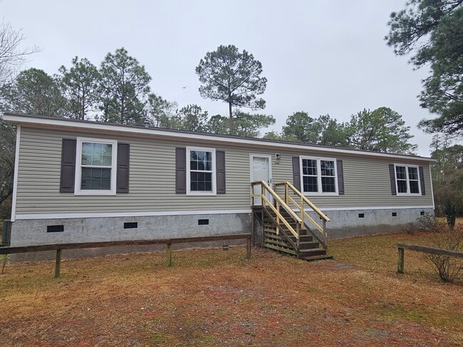 1346 Sandy Ridge Way NE in Leland, NC - Foto de edificio - Building Photo