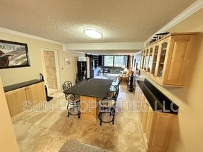 511 Hahaione St in Honolulu, HI - Building Photo - Building Photo
