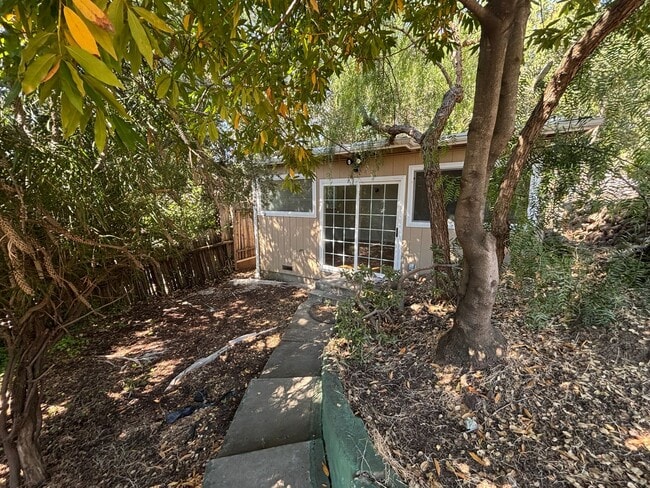 property at 552 Summit Dr