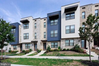 813 Bond St in Frederick, MD - Foto de edificio - Building Photo