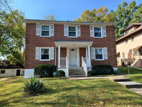 5711 Whitney Ave, Unit 3