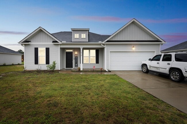 property at 634 Pine St