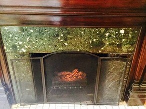 32 W 86th St-Unit -2B in New York, NY - Building Photo - Building Photo