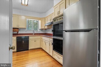 6311 Barrs Ln in Seabrook, MD - Building Photo - Building Photo