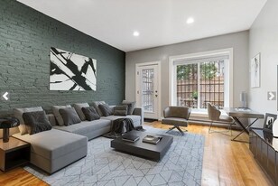 1 Saint Charles St, Unit G in Boston, MA - Building Photo